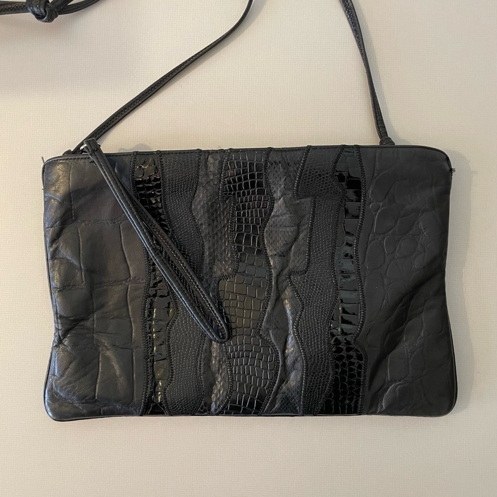 Vtg Palazzio Snake Skin Leather Clutch Purse.